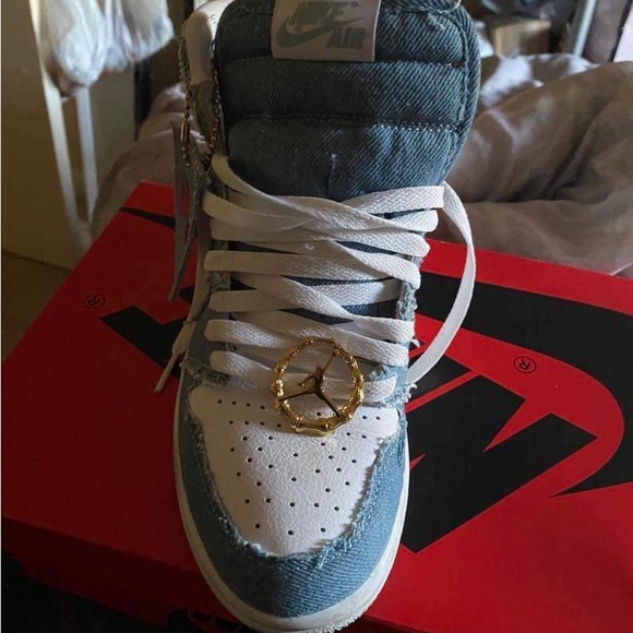 Jordan 1 size 6 don’t need them - Picture 3 of 3